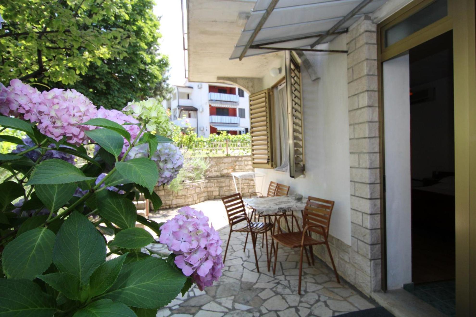 Vintage Rooms & Apartments Porec Bagian luar foto