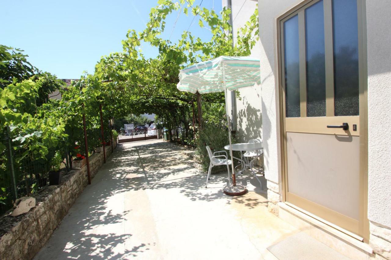 Vintage Rooms & Apartments Porec Bagian luar foto